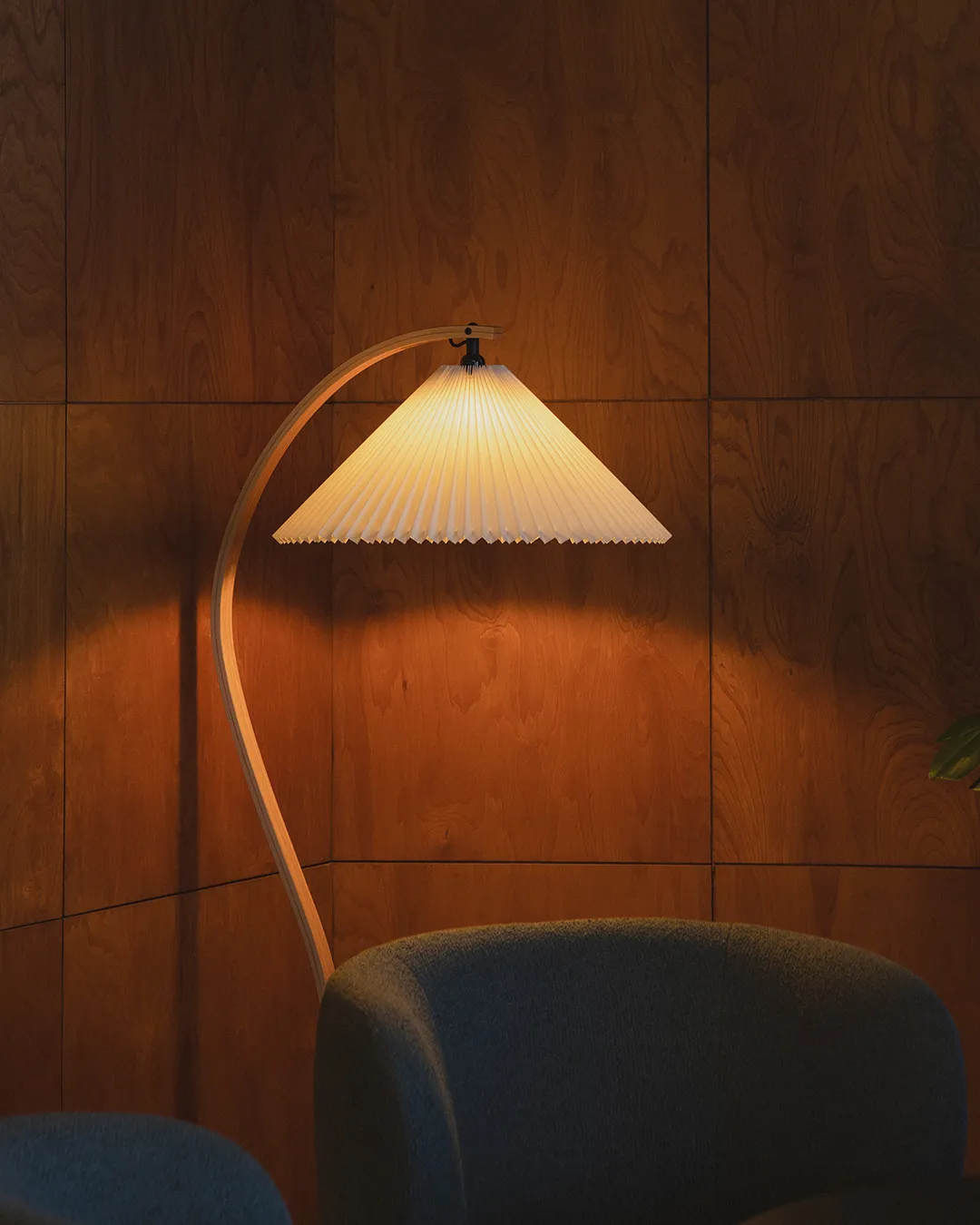 GUBI Timberline Floor Lamp